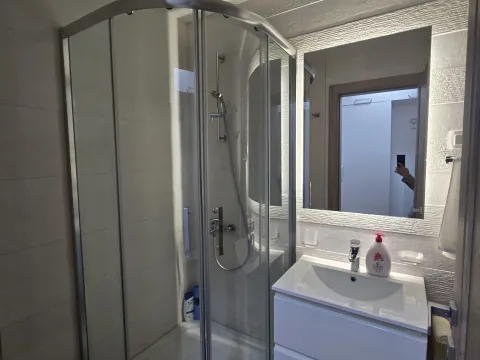 Izdavanje, garsonjera, 27m², Master Kvart, Podgorica - image 3