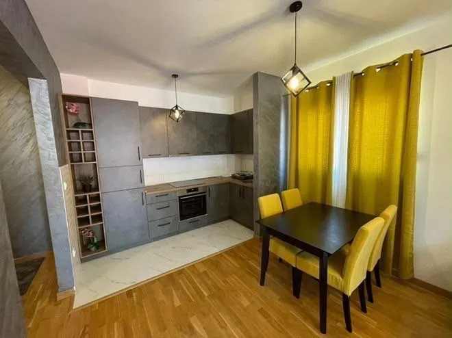 Rent, one bedroom apartment, 45m², Centar, Budva
