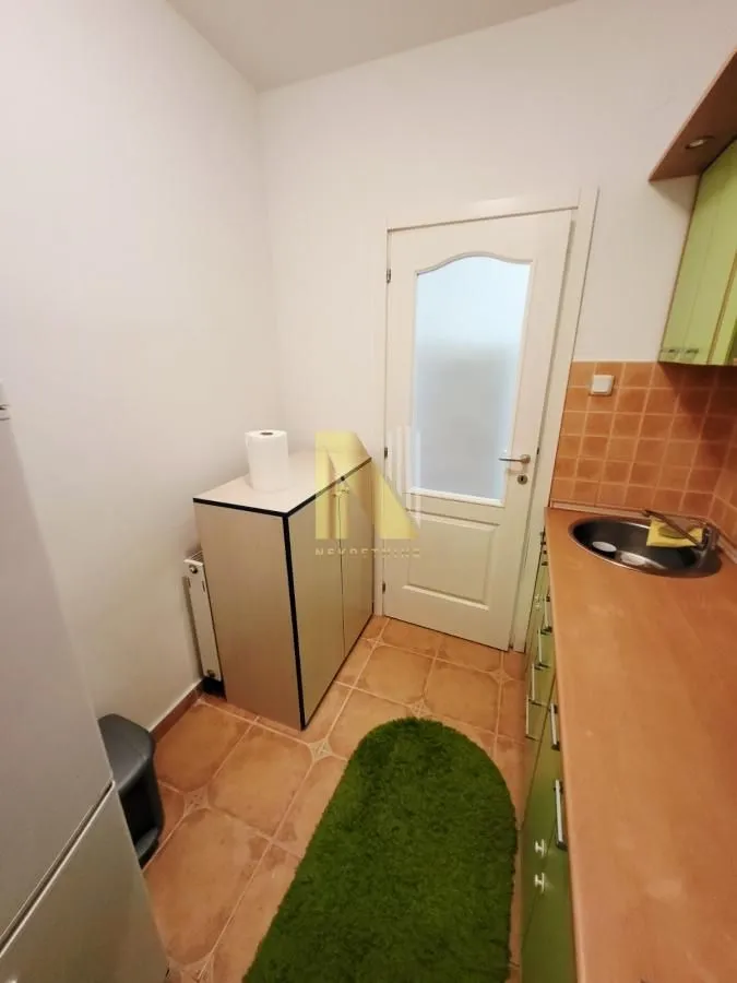 Prodaja, jednosoban stan, 32m², Grbavica, Novi Sad Sve Podlokacije