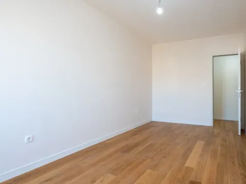 Rent, two bedroom apartment, 72m², Central Point, Podgorica - image 5