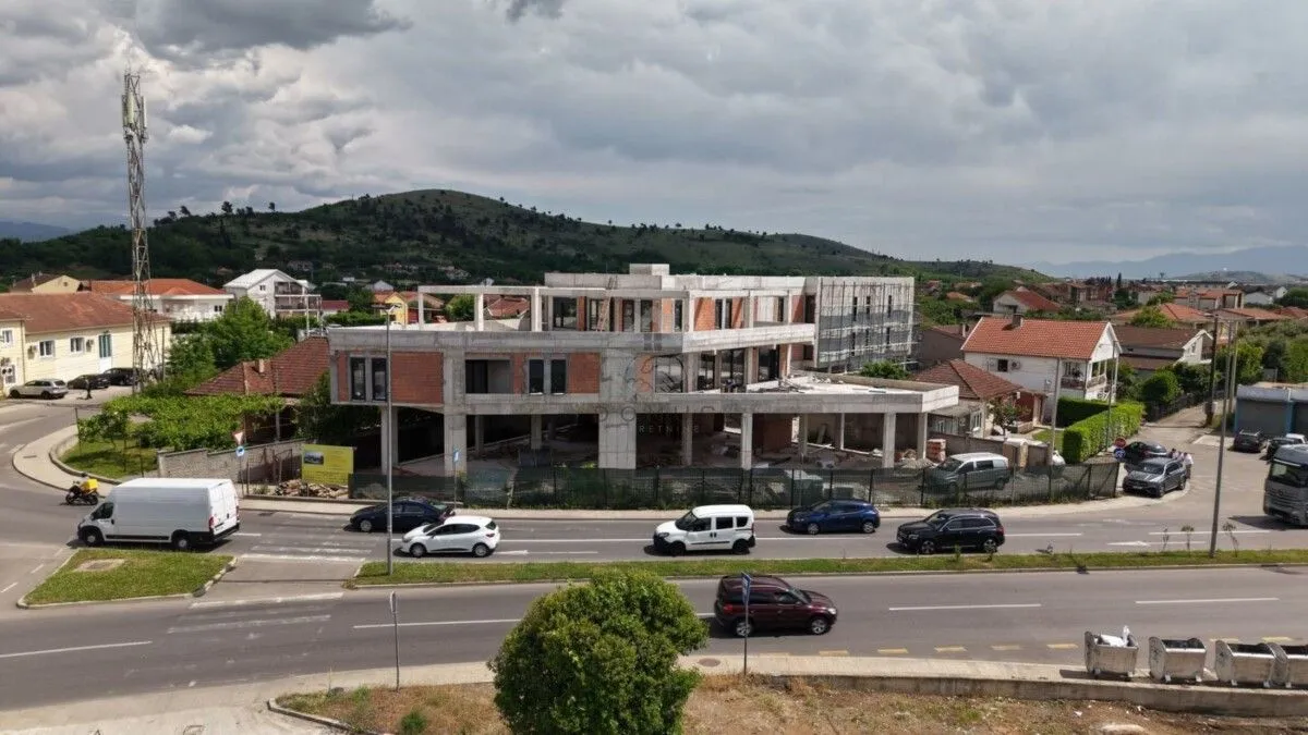 Rent, office space, 2000m², Donja Gorica, Podgorica