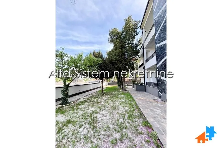Izdavanje, stan, 200m², Senjak, Beograd
