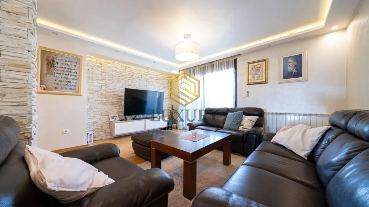 Rent, three bedroom apartment, 106m², 1 maj, Podgorica