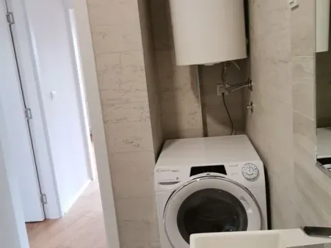 Izdavanje, trosoban stan, 75m², Savski Venac, Beograd - image 10