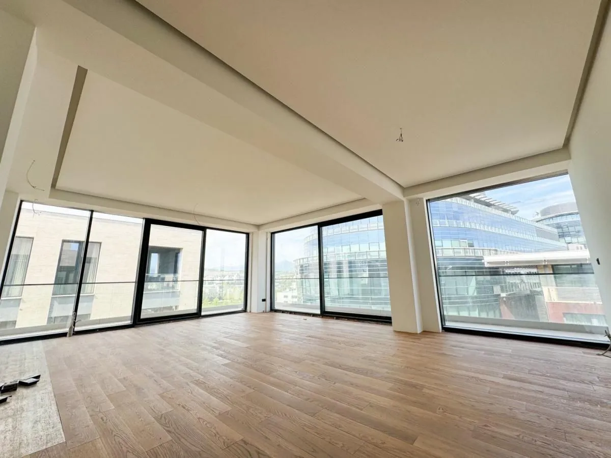 Prodaja, garsonjera, 174m², Podgorica, Crna Gora