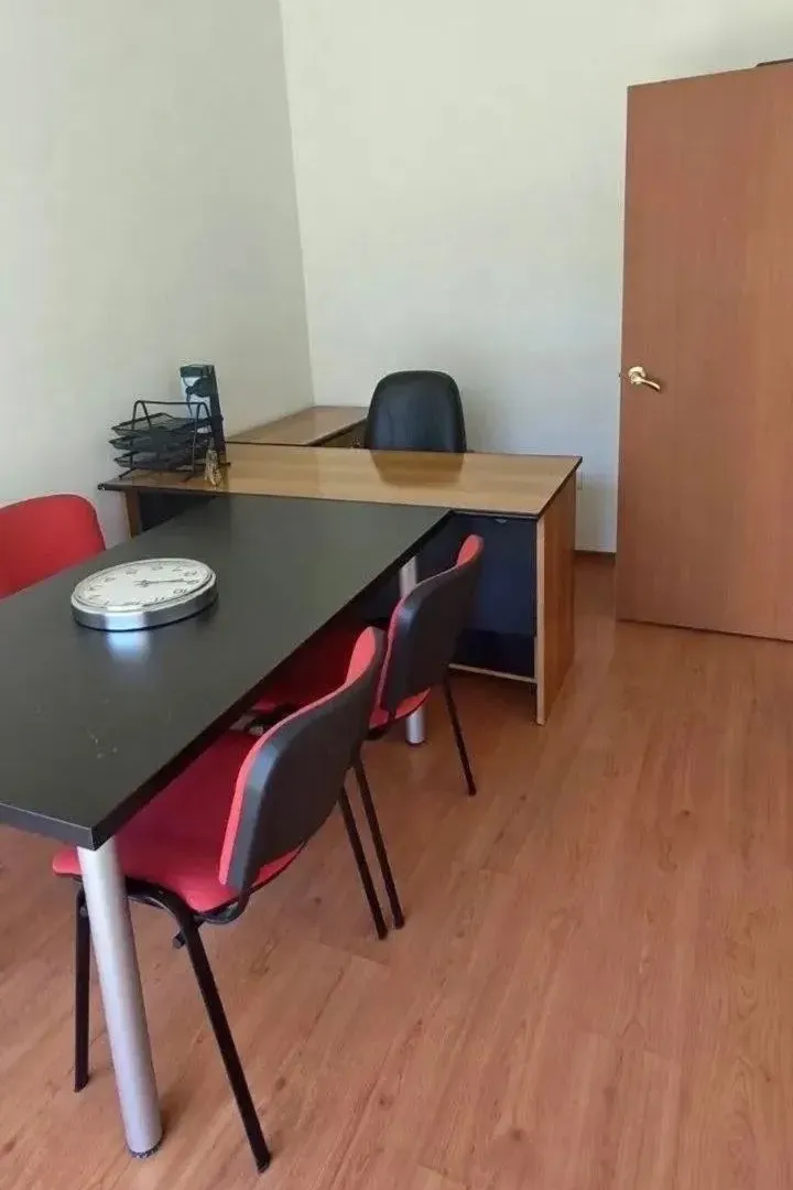 Rent, office space, 28m², Stari Aerodrom, Podgorica