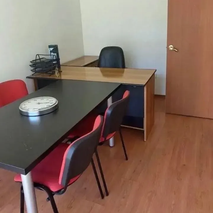 Izdavanje, poslovni prostor, 28m², Stari Aerodrom, Podgorica