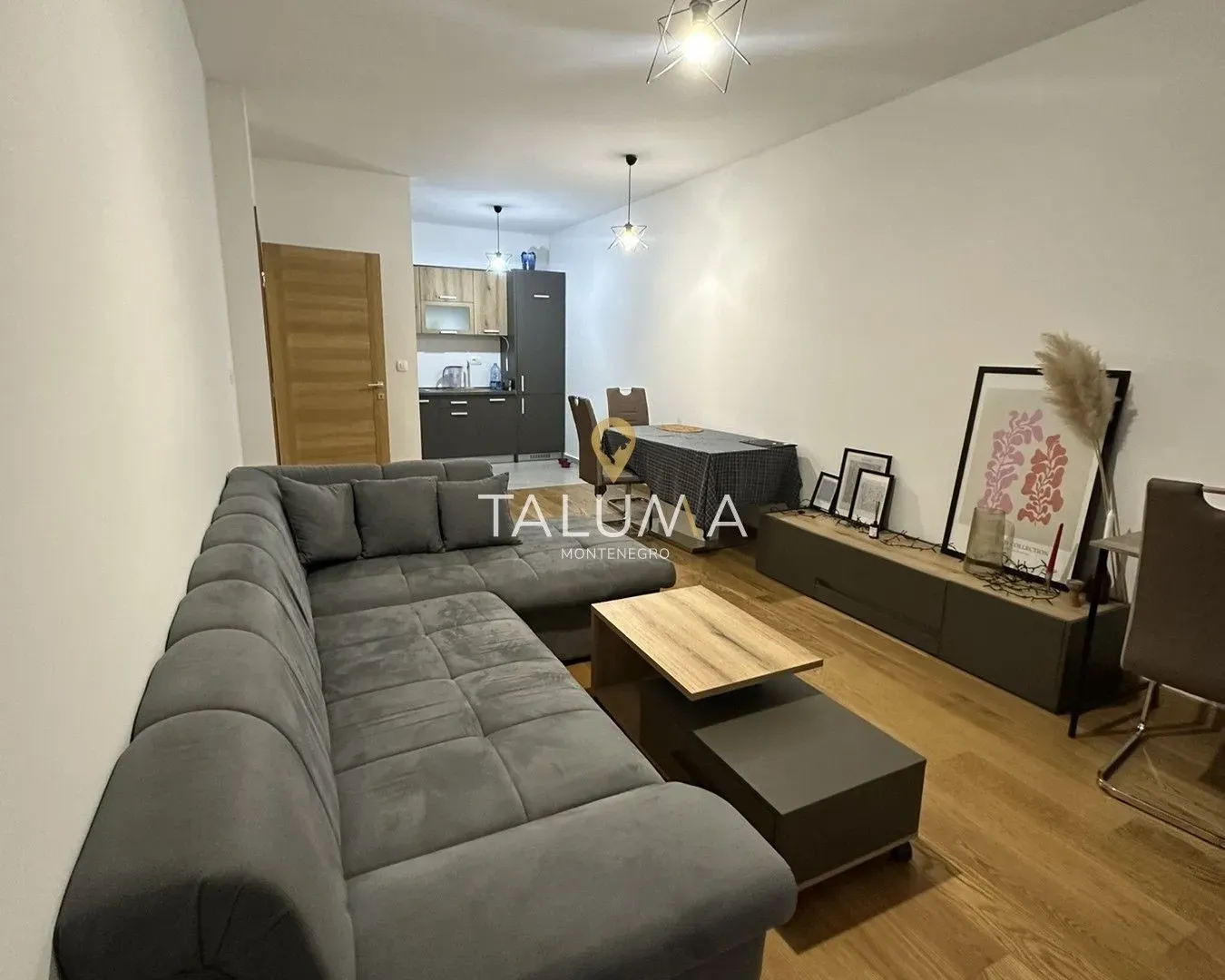 Izdavanje, jednosoban stan, 48m², City Kvart, Podgorica