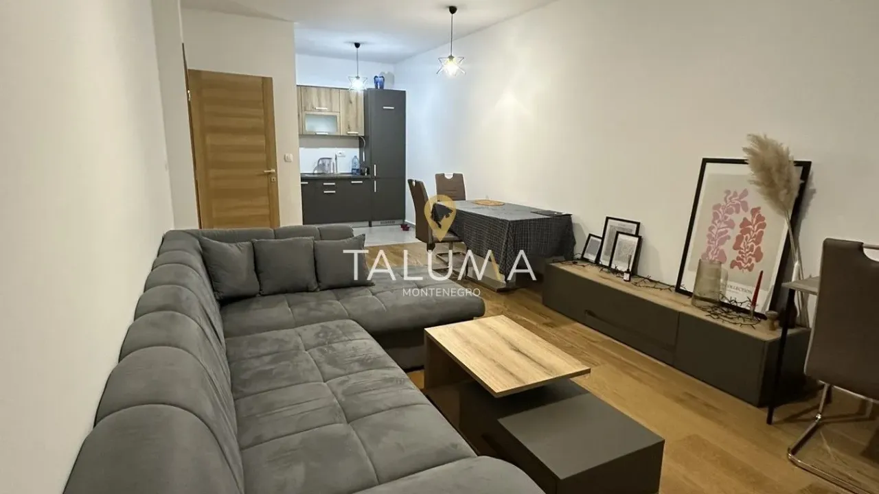 Izdavanje, jednosoban stan, 48m², City Kvart, Podgorica