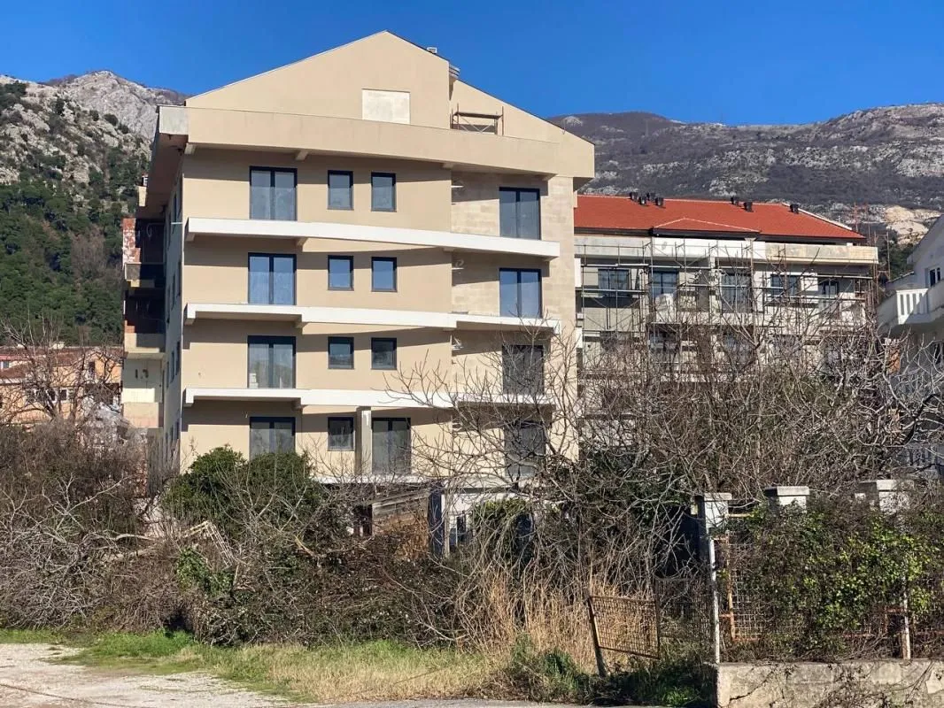 Sale, one bedroom apartment, 51m², Podmaine, Budva