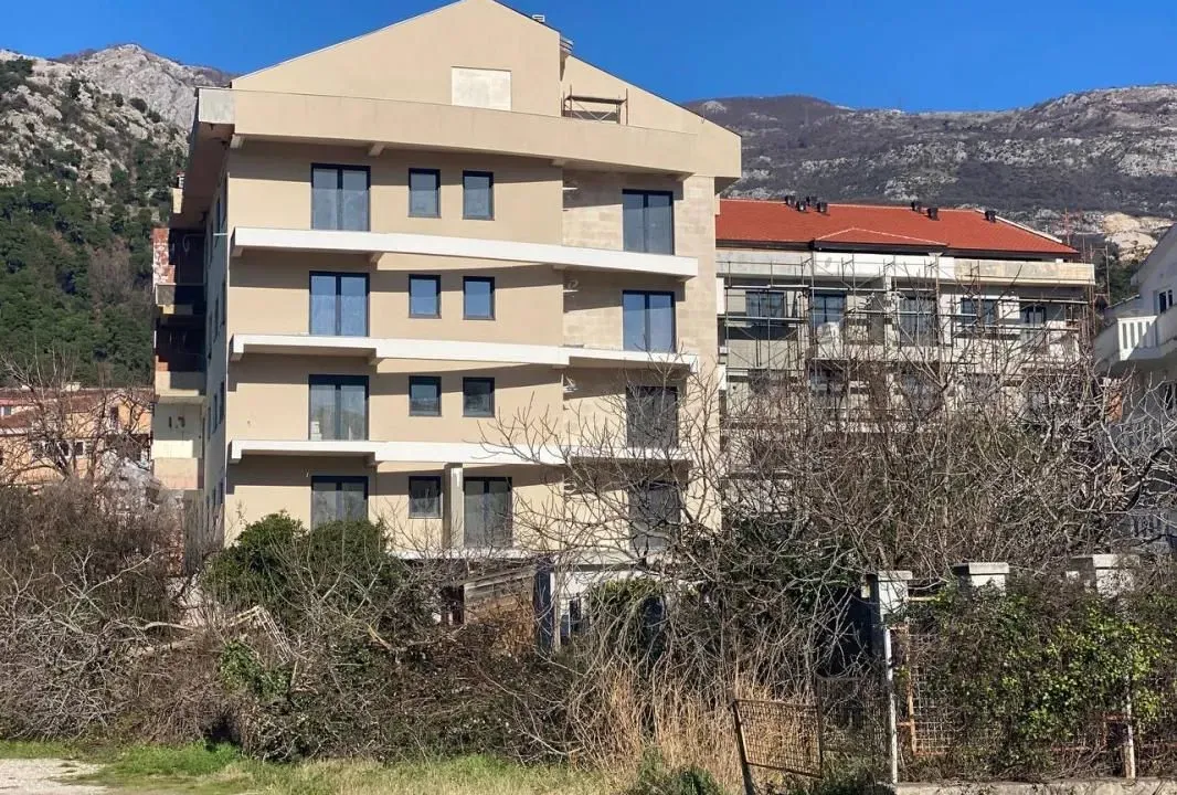 Sale, one bedroom apartment, 51m², Podmaine, Budva