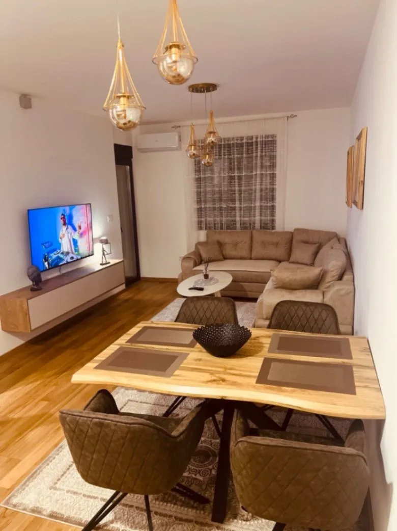 Izdavanje, jednosoban stan, 46m², New City, Podgorica