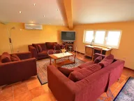 Izdavanje, stan, 116m², Kotor, Crna Gora - image 4