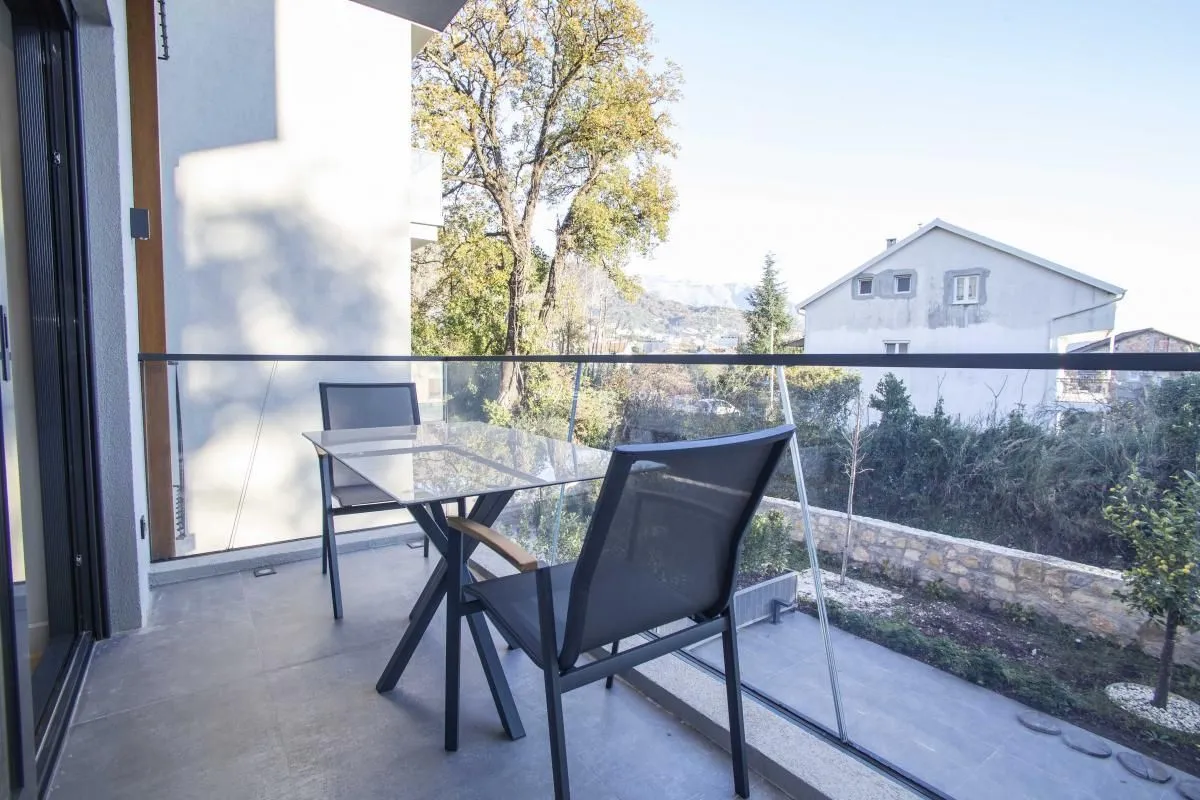 Prodaja, jednosoban stan, 45m², Donja Lastva, Tivat