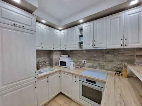 Sale, one bedroom apartment, 45m², Budva, Crna Gora - image 13