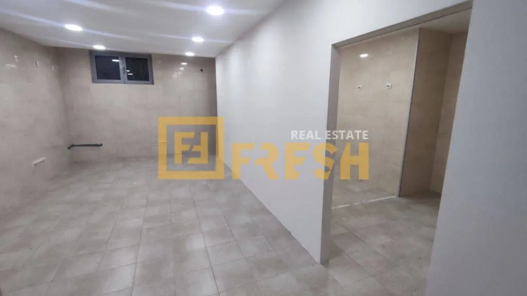 Rent, office space, 84m², Tološi, Podgorica