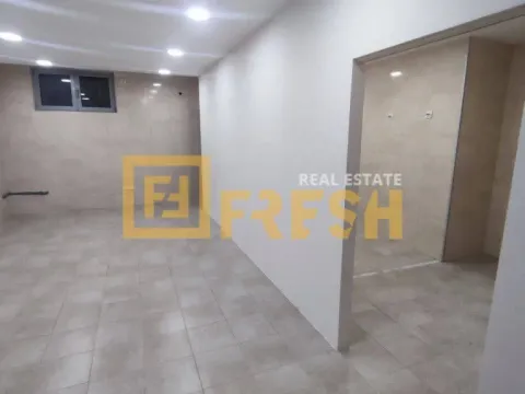 Izdavanje, poslovni prostor, 84m², Tološi, Podgorica - image 8