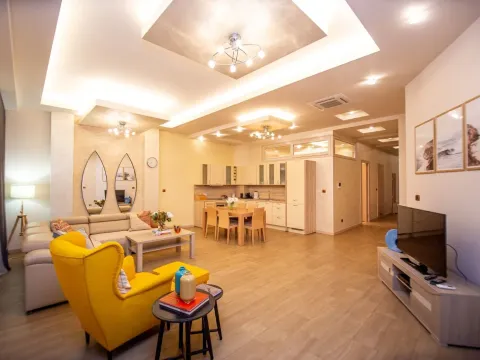 Izdavanje, dvosoban stan, 109m², Budva, Crna Gora - image 3