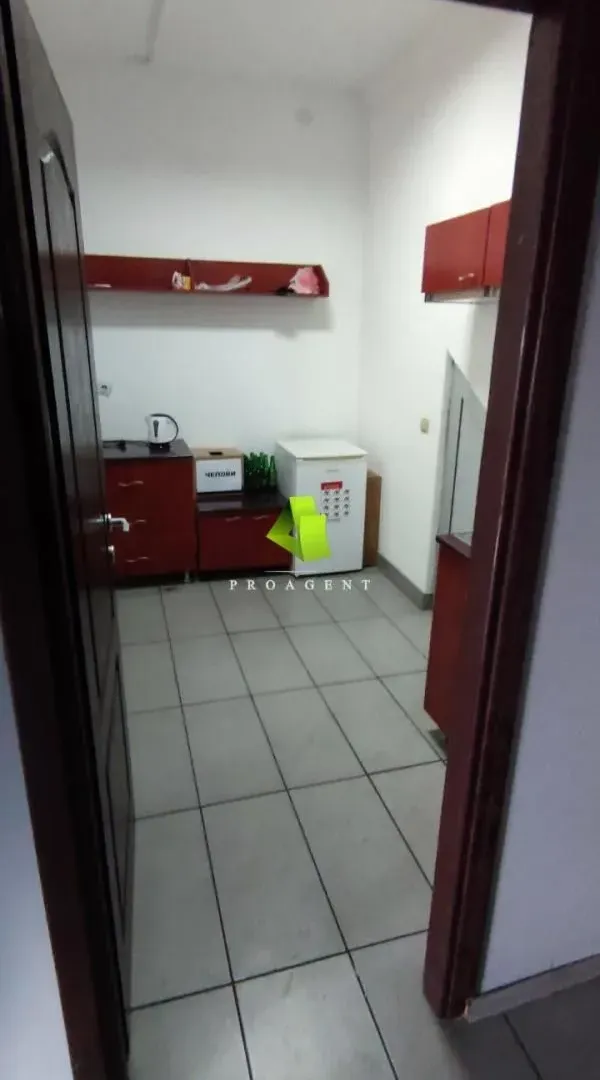 Rent, office space, 200m², Donja Vrežina, Niš