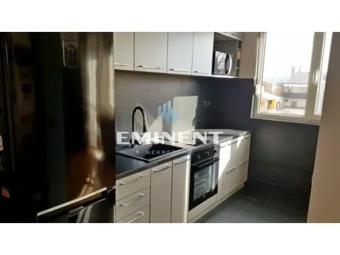 Izdavanje, dvosoban stan, 50m², Stari Grad, Beograd - image 2