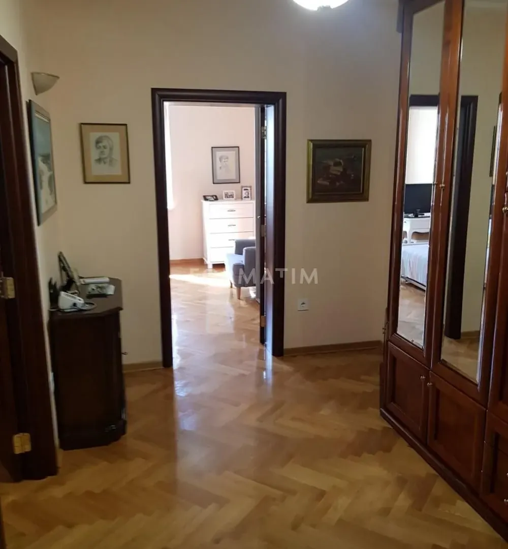 Sale, three bedroom apartment, 98m², Savski Venac, Beograd