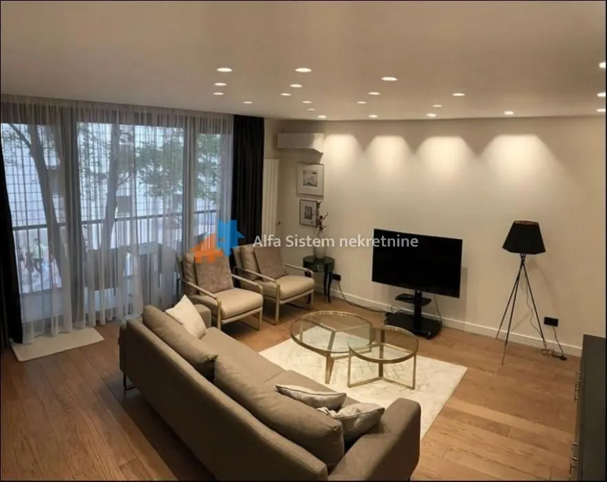 Rent, three bedroom apartment, 91m², Skadarlija, Beograd