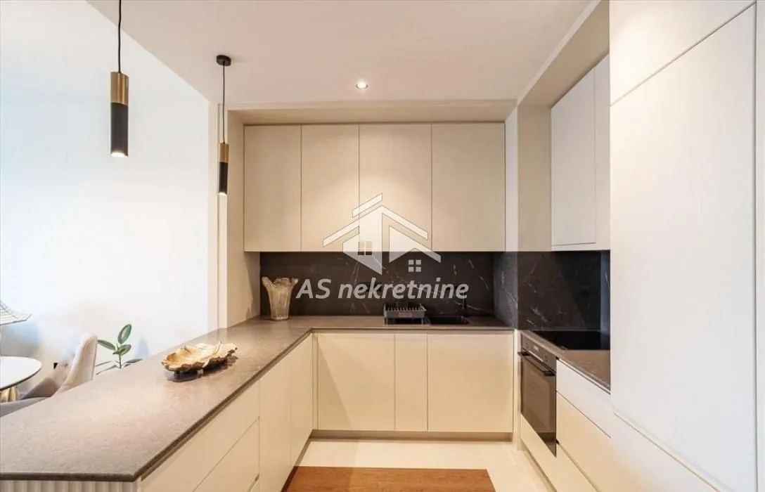 Izdavanje, dvosoban stan, 70m², Savski Venac, Beograd