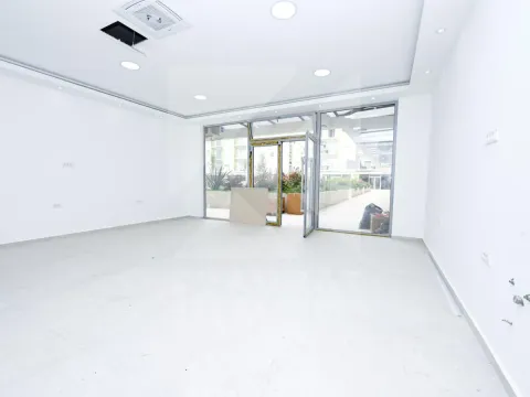 Rent, office space, 48m², Tuški Put, Podgorica - image 1
