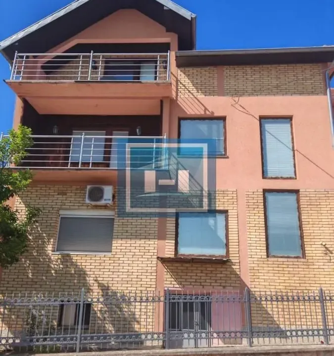 Prodaja, kuća, 240m², Tekija, Paraćin