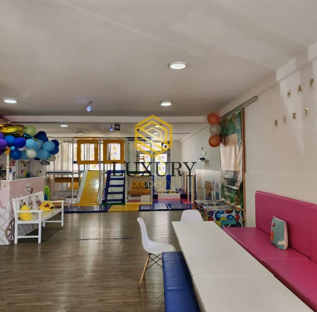 Rent, office space, 89m², Kod Big Fashion-a, Podgorica
