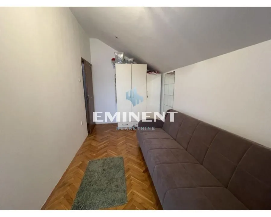 Sale, three bedroom apartment, 64m², Autokomanda, Voždovac Sve Podlokacije