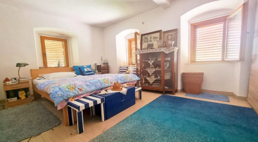 Sale, four bedroom apartment, 115m², Škaljari, Kotor