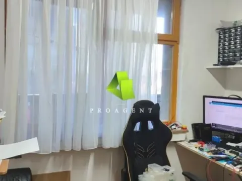 Prodaja, trosoban stan, 66m², Centar, Niš - image 2