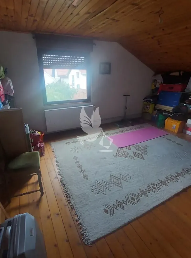 Sale, house, 218m², Mladenovac selo, Mladenovac