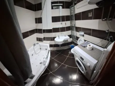 Izdavanje, jednosoban stan, 50m², Centar, Podgorica - image 7