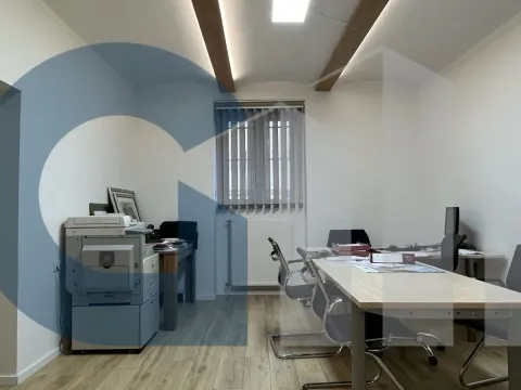 Prodaja, četvorosoban stan, 84m², Stari Grad, Beograd - image 2