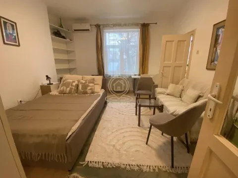 Rent, one bedroom apartment, 28m², Stari Grad, Beograd - image 10