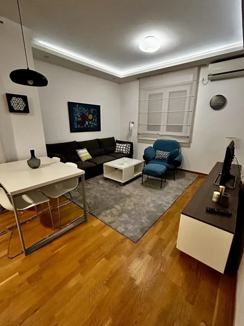 Izdavanje, jednosoban stan, 42m², City Kvart, Podgorica