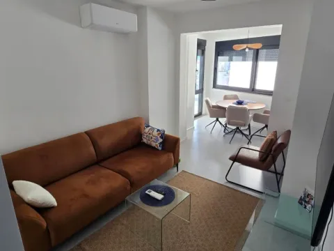 Rent, one bedroom apartment, 40m², Šušanj, Bar - image 1