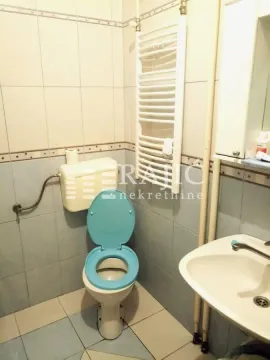 Small bathroom with sanitary ware and tiles. - image 11