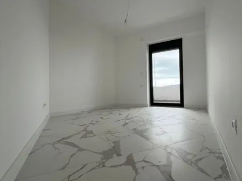 Sale, two bedroom apartment, 83m², Centar, Bar - image 2