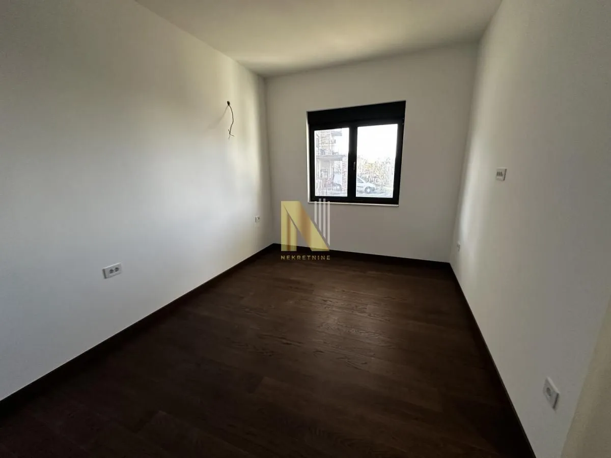 Prodaja, stan, 154m², Sremska Kamenica, Petrovaradin