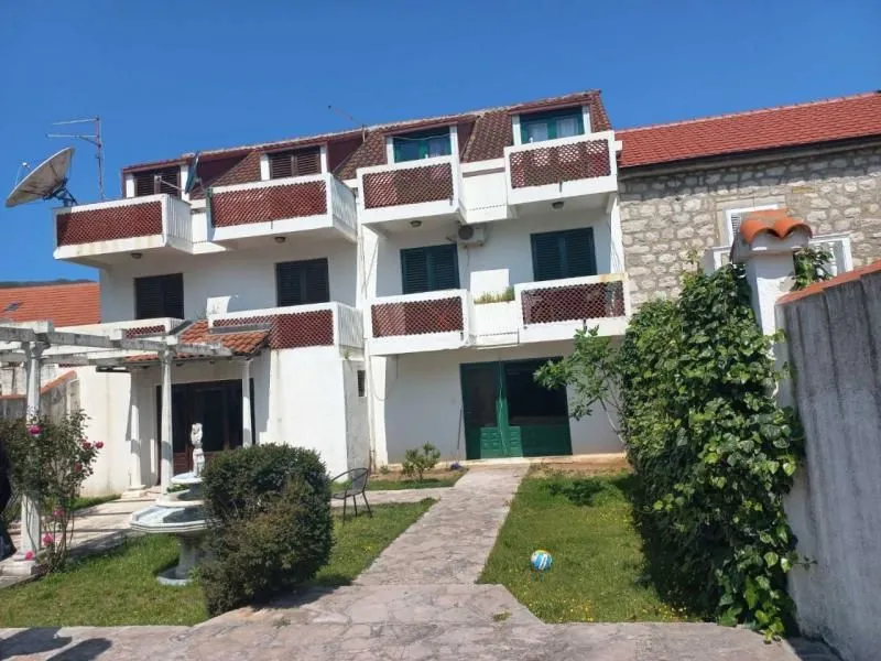 Sale, house, 380m², Bijela, Herceg Novi