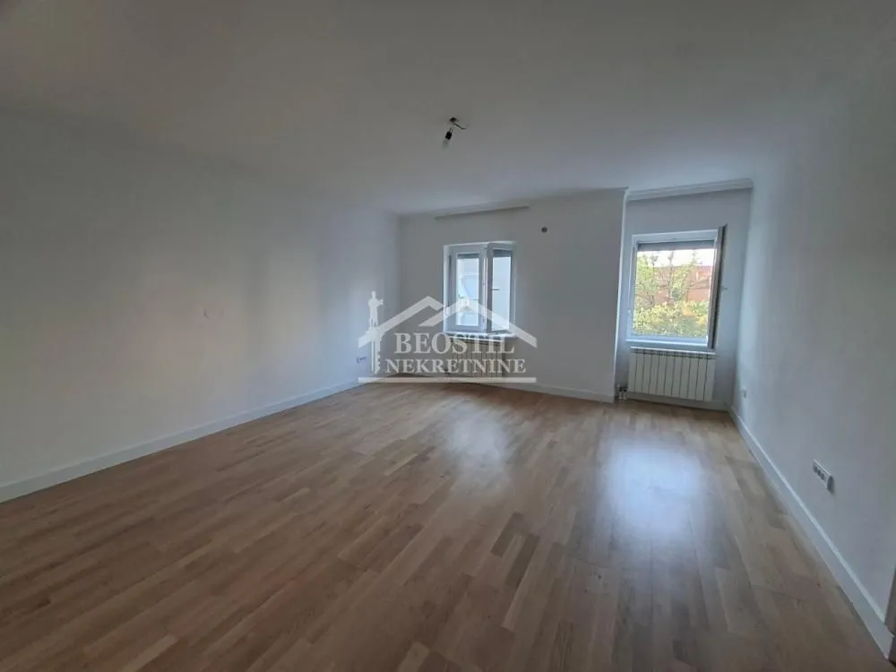 Prodaja, četvorosoban stan, 90m², Tašmajdan, Palilula Sve Podlokacije