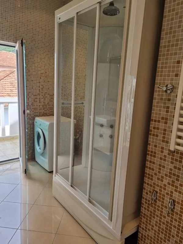 Prodaja, dvosoban stan, 108m², Igalo, Herceg Novi