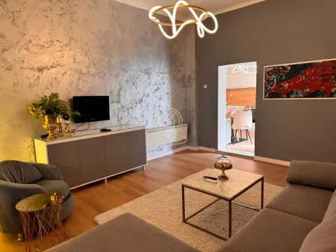 Rent, two bedroom apartment, 87m², Stari Grad, Beograd - image 2
