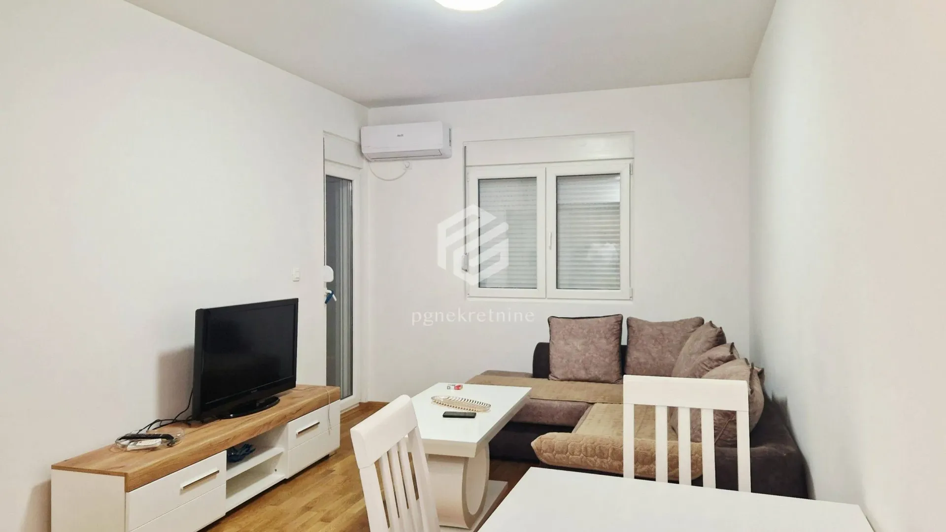 Rent, one bedroom apartment, 43m², Stari Aerodrom, Podgorica