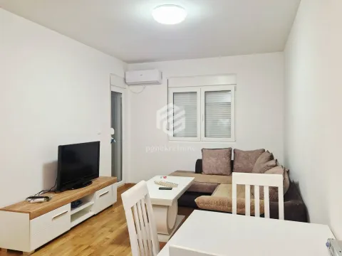 Rent, one bedroom apartment, 43m², Stari Aerodrom, Podgorica - image 2