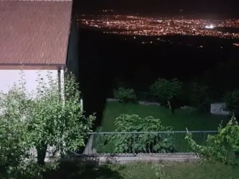 Izdavanje, kuća, 200m², Kuče, Podgorica - image 5