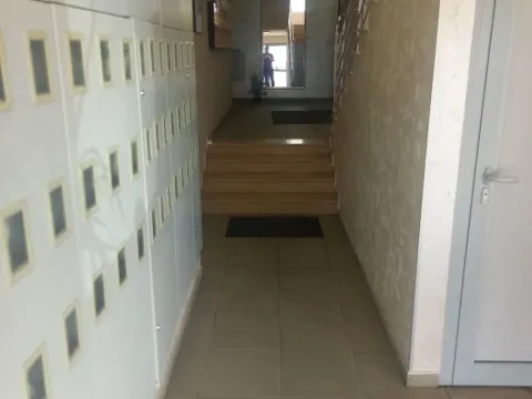 Izdavanje, trosoban stan, 72m², Tuški Put, Podgorica - image 2